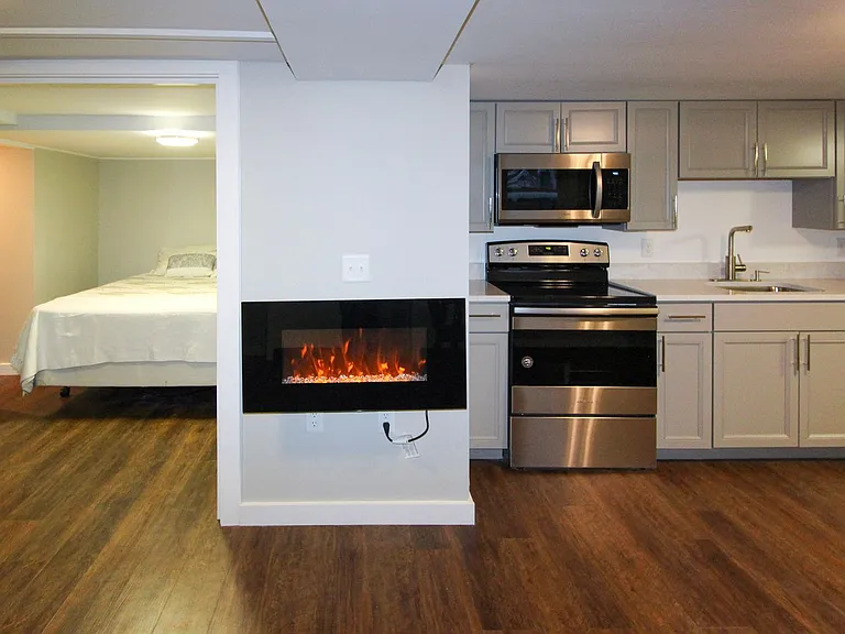 230 Bryant Ave — Photo 44