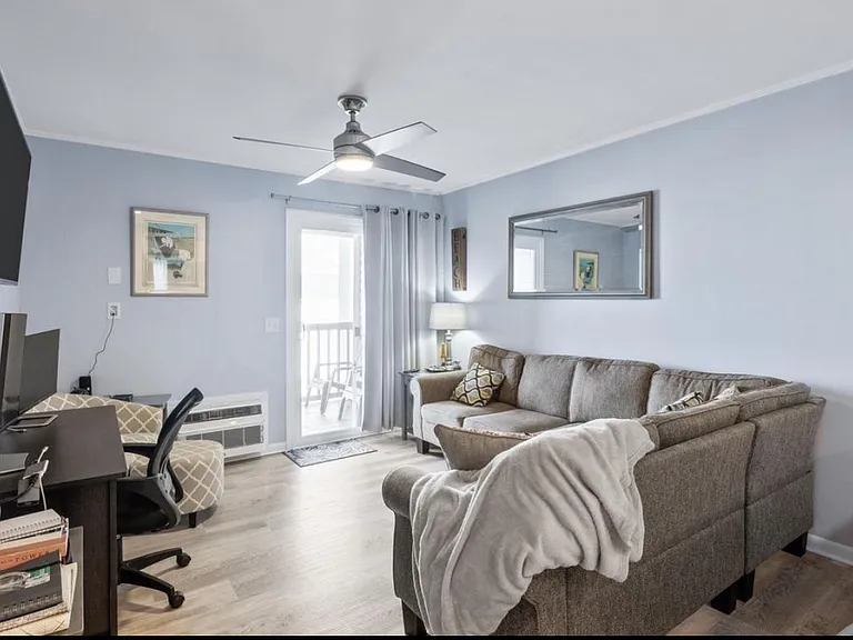 4201 N Ocean Blvd #2D — Photo 4