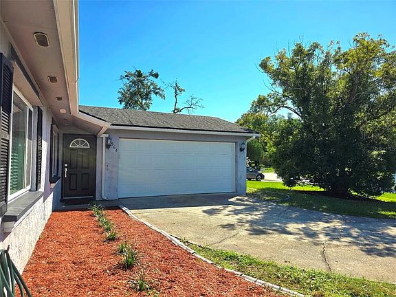 2nd image of 564 Notre Dame Dr