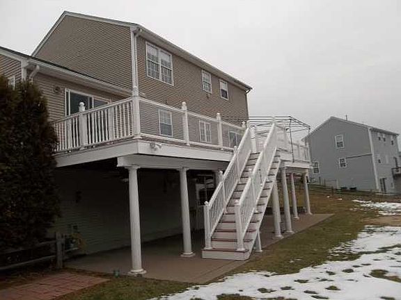 4th image of 17 Belknap Farm Dr
