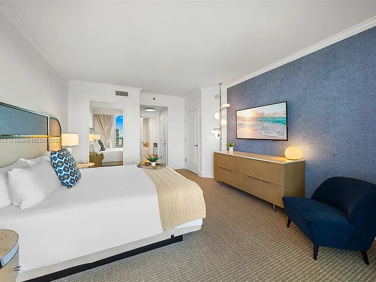 4401 Collins Ave #3505 — Photo 15
