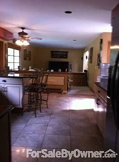 2nd image of 43 Evelyn Ct
