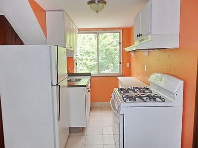 2nd image of 3386 Morrison Ave APT 5