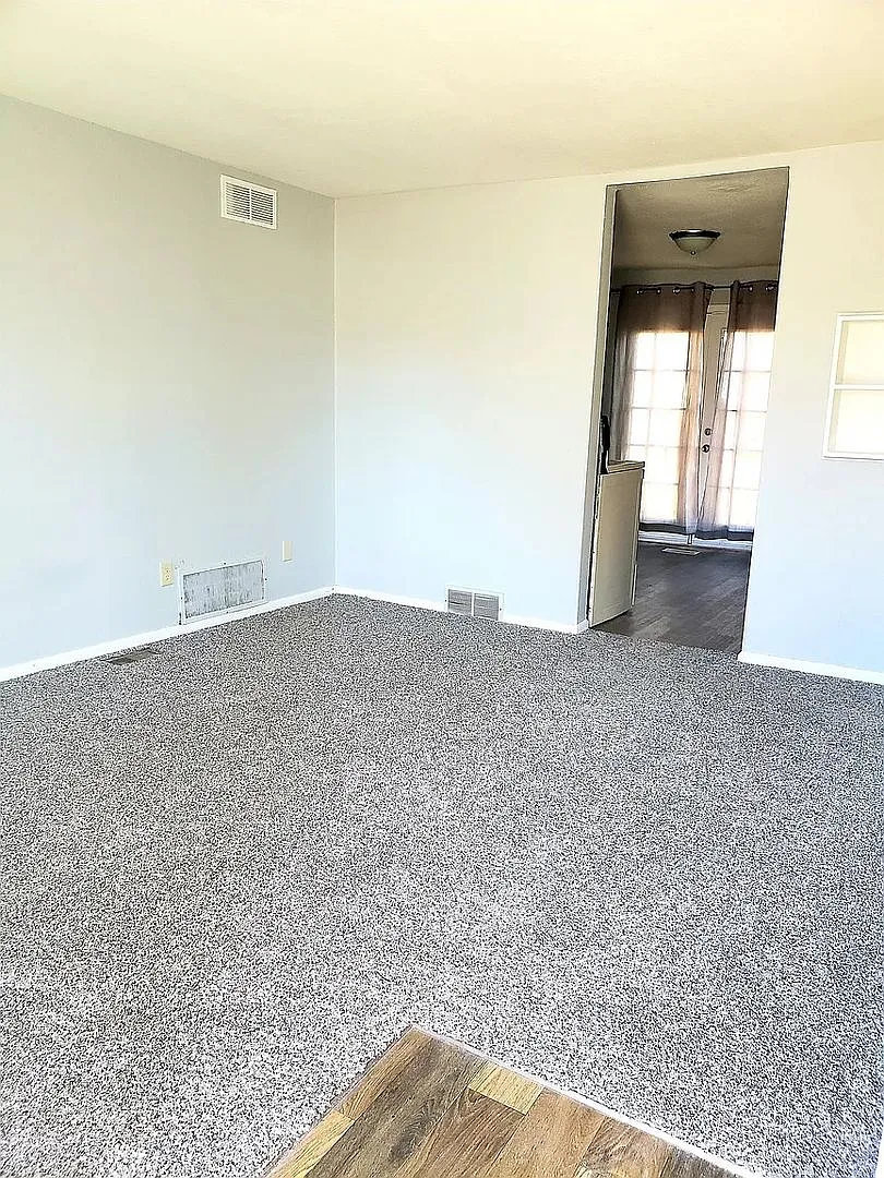 Coming Soon 2 Bed, 1 Bath In South Wichita — Photo 3