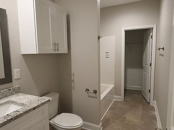 3rd image of 612 Vang Ct #612