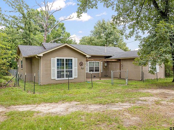 3rd image of 1805 San Saba St