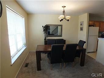 4th image of 2565 Margaret Ct