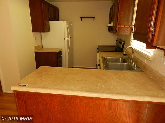 5th image of 9209 Redbridge Ct