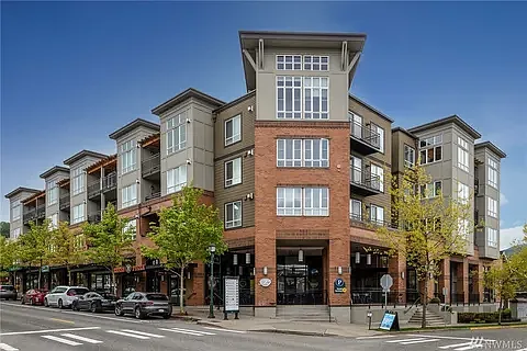 1840 25th Ave NE #302 Photo 1
