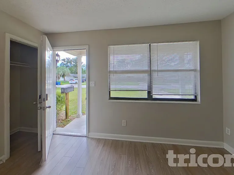 2703 Arlex Dr E — Photo 4