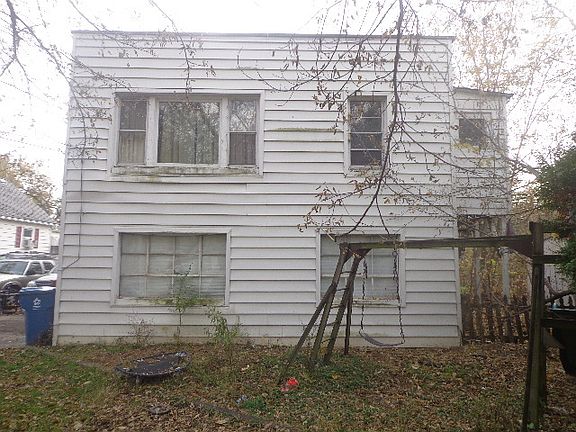 2nd image of 455 E 158th St