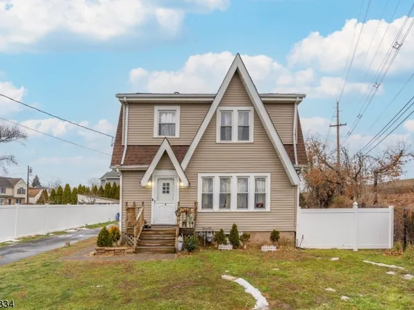 2 Harrison St, Little Falls Twp., NJ 07424