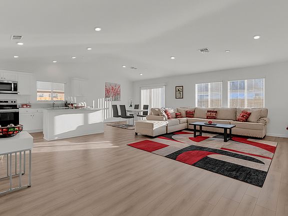 4th image of 677 Spumante Ln