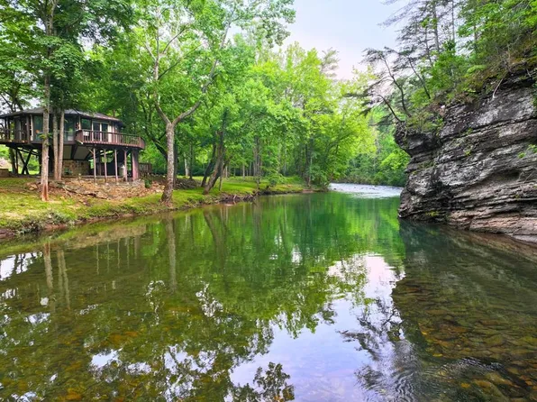 2804 Potts Creek Rd, Covington, VA 24426