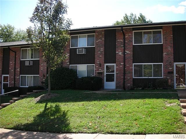 1st image of 9122 Villaridge Ct