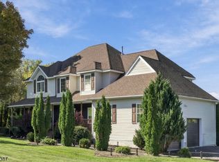 4 Brecia Ct, Lafayette, NJ 07848