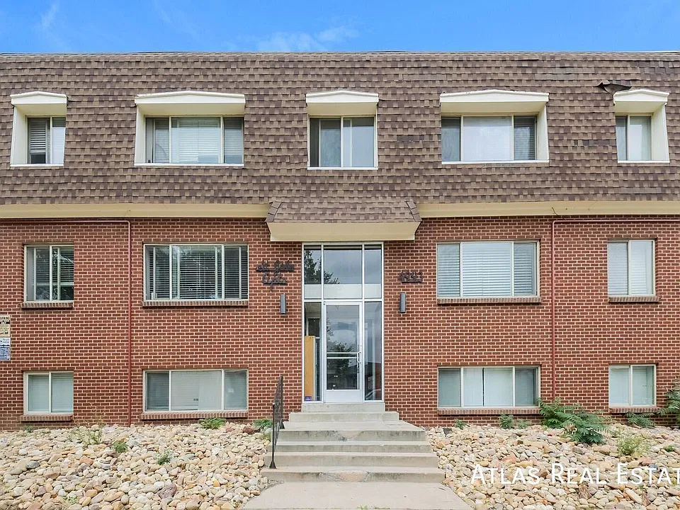 4993 N King St #104