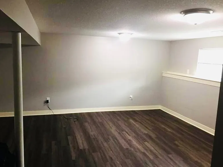 10644 N Walnut St — Photo 4