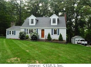 2 Laurel Rd, Ellington, CT 06029