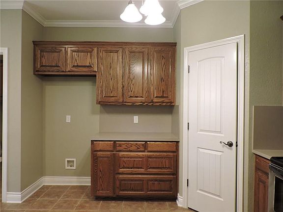 5th image of 3209 Belle Ave
