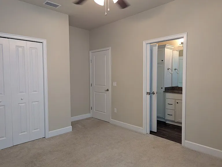 2365 NW 33rd Pl — Photo 9