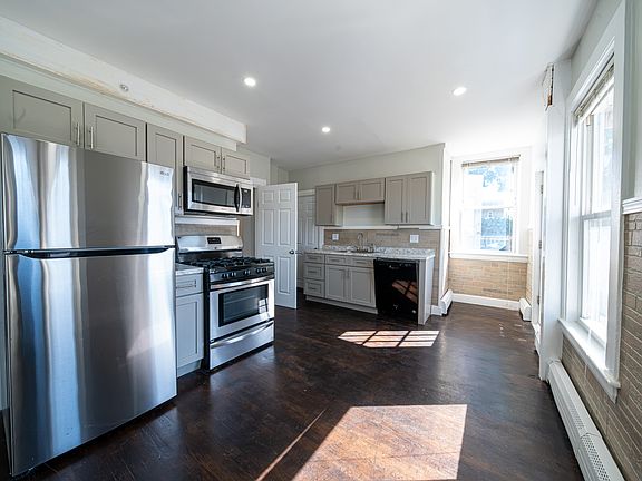 4th image of 7 Cherry St #1