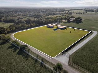 1186 Camp Rd, Mc Gregor, TX 76657