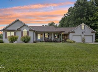 155 Station Dr, Georgetown, OH 45121