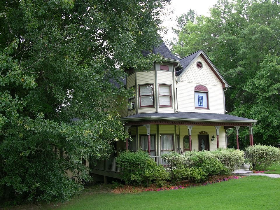 Corner view