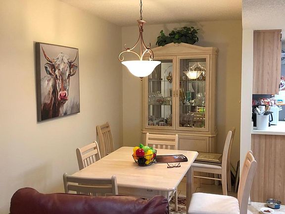 4th image of 5010 SE 107th Pl