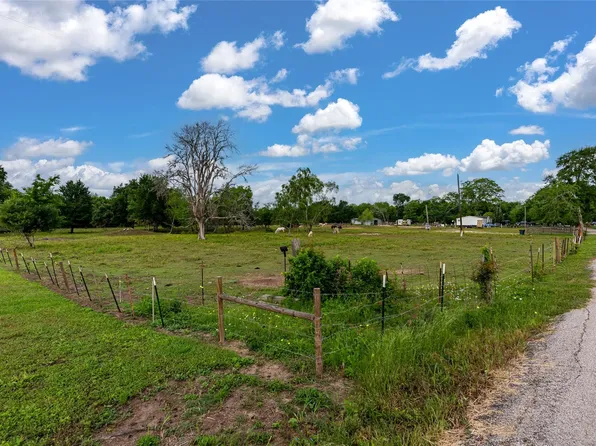 33703 Reynolds Rd, Fulshear, TX 77441