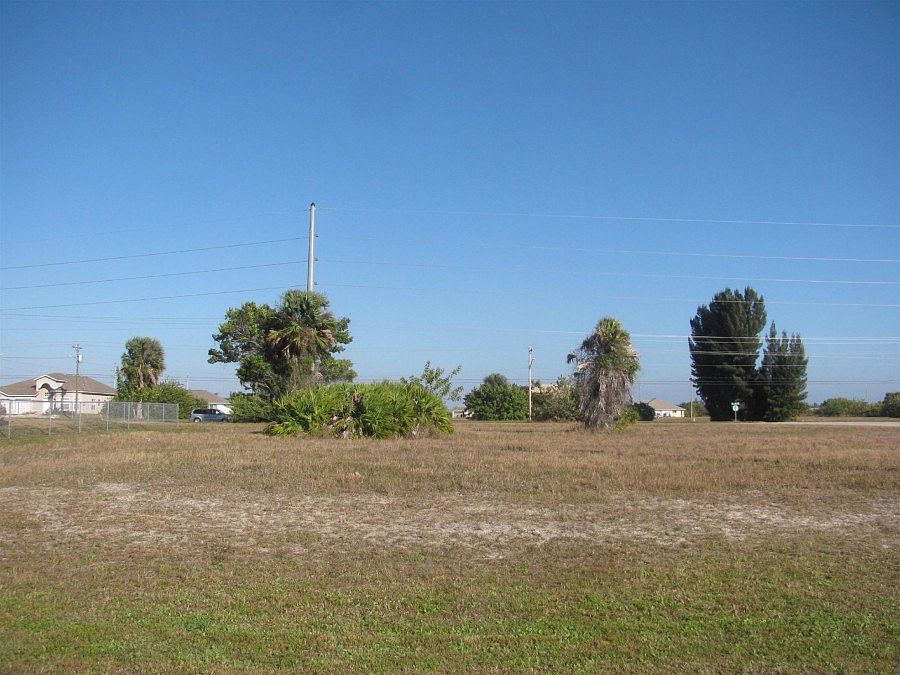 1st image of 21 SW 16th Pl