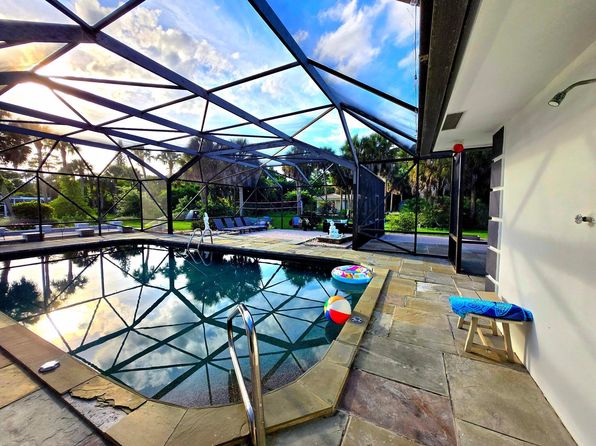 12231 Areaca Dr