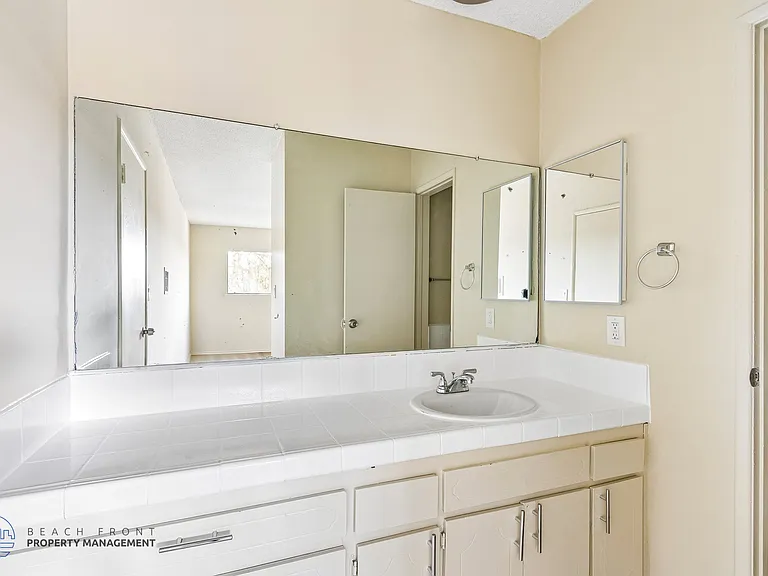 4117 W. Broadway — Photo 32