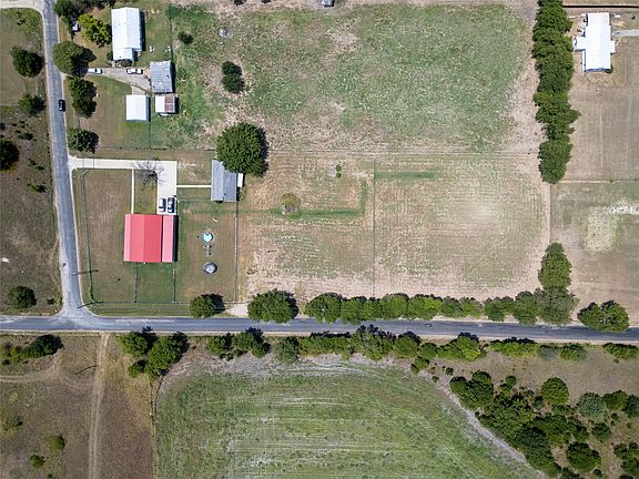 3rd image of Tom Sawyer Rd