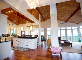 15931 Lore Mound Rd, Dubuque, IA 52002