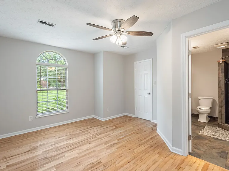 5957 Warrenpark Ln — Photo 11