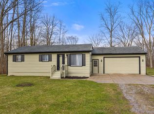 63325 Place Rd, Lenox, MI 48050