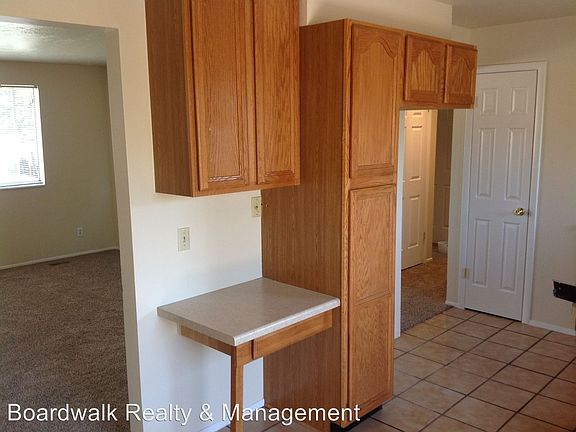 4th image of 5217 W Silvertip Dr