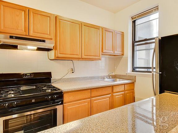 2nd image of 522 W 157th St APT 5C