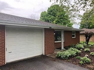 2nd image of 8809-8811 Surrey Dr #8901