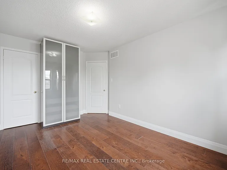 3857 Brinwood Gate #UPPER LEVEL — Photo 30