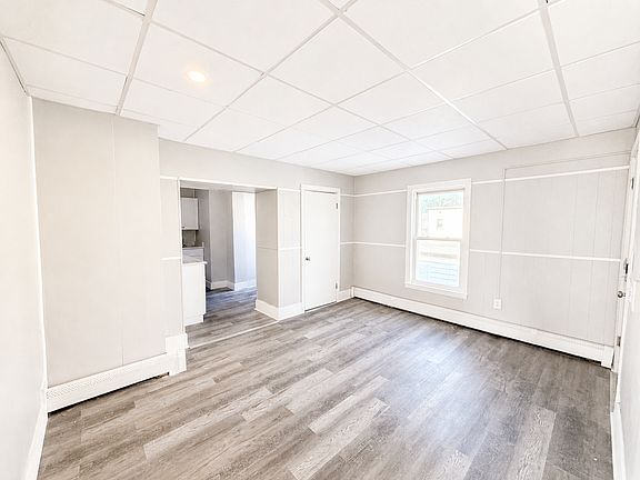 4th image of 312-314 Lake Ave #314-3