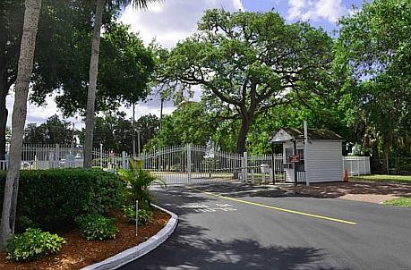 1st image of 2126 Oahu Dr