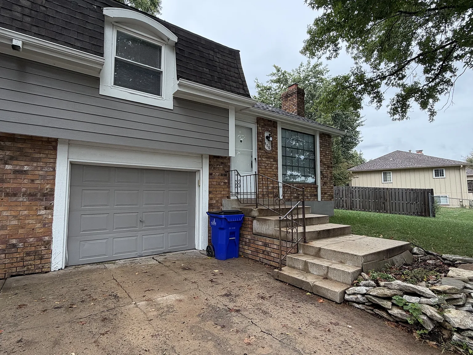 800 South Willow Drive - 1 — Photo 2