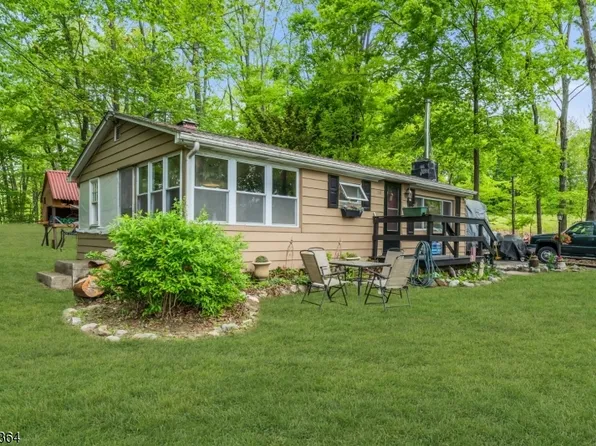 20 Plaza Dr, Hampton Twp., NJ 07860