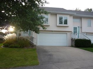 323 Cayman St, Iowa City, IA 52245