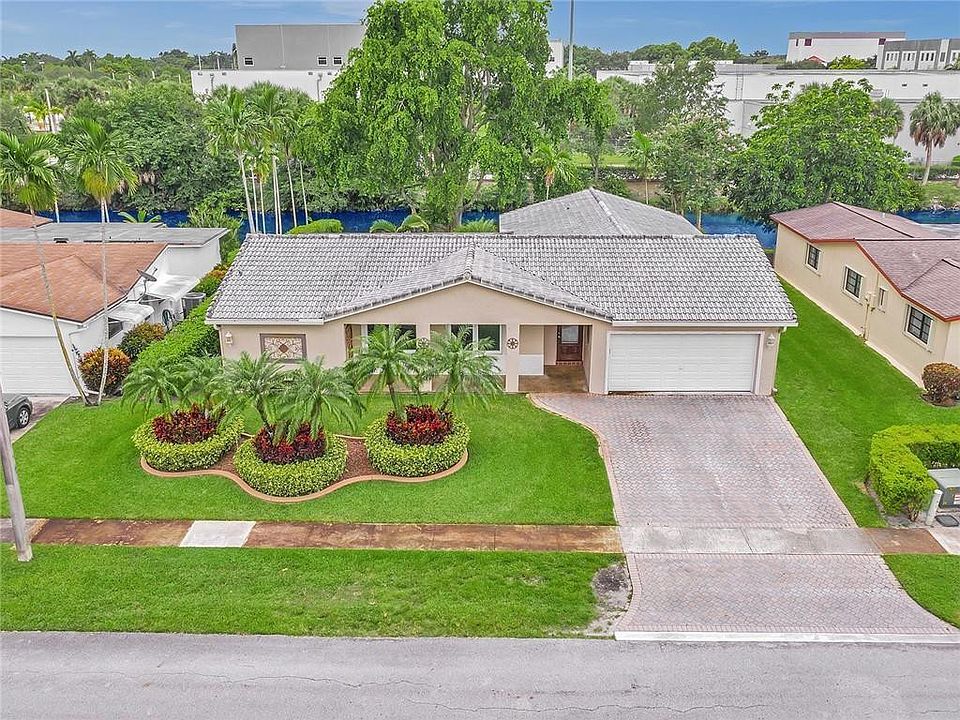 2nd image of 9160 SW 56th Street