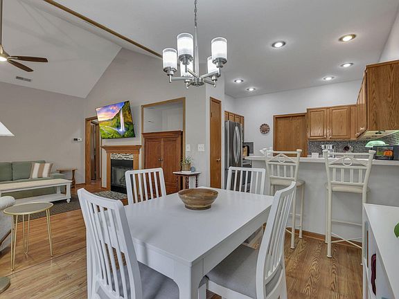 5th image of 7645 Redman Ln