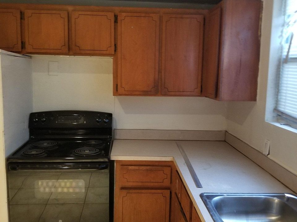 1st image of 1365 Prince St